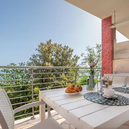 アパート Abruzzodamare Amazing With Romantic Sea View フランカヴィッラ・アル・マーレ